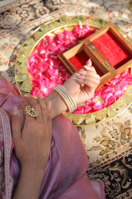 Noor Pearl Silver Bangle